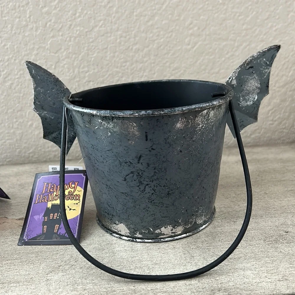 Vintage Inspired Halloween metal baskets/pails set/3
